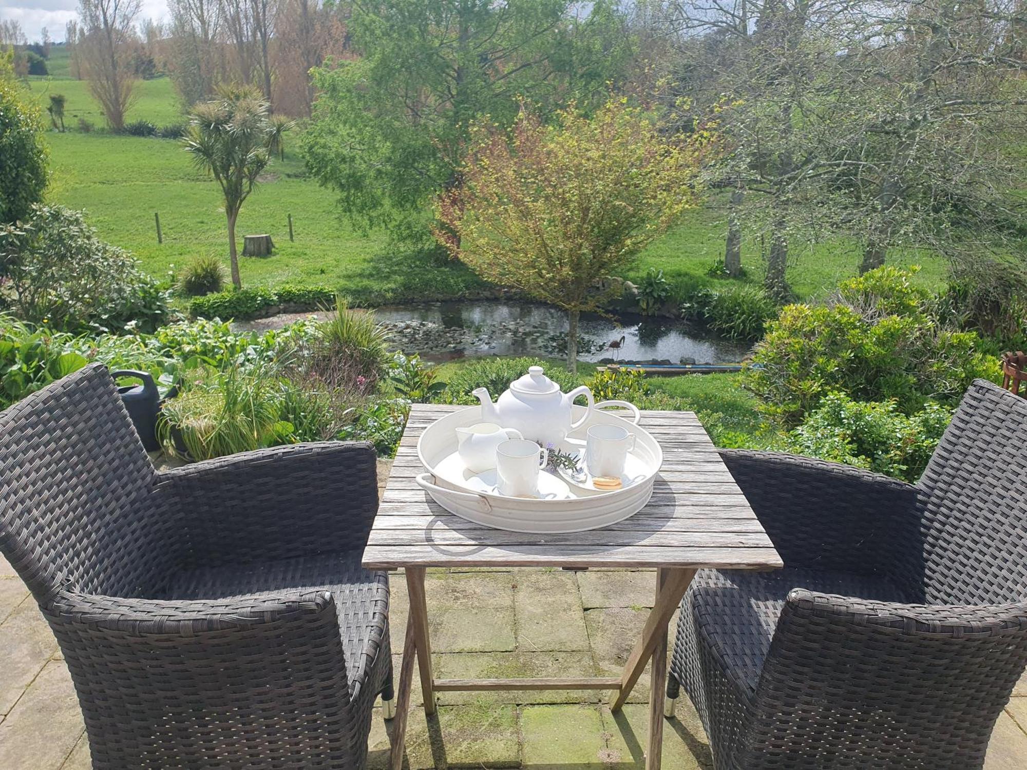 Walton Streamside Country Manor Bed & Breakfast エクステリア 写真